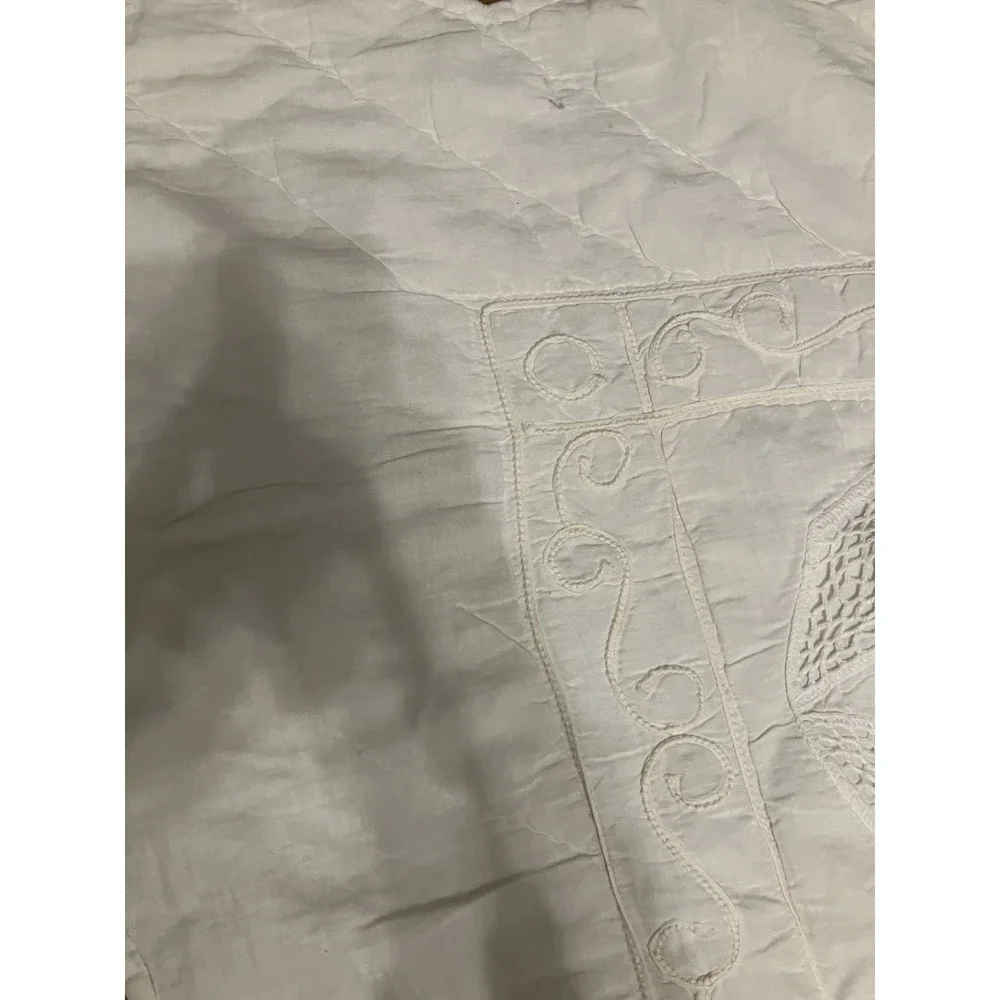 1900s Antique CottageCore Amish white on white BABY CRIB QUILT 81x72 hand stitch
